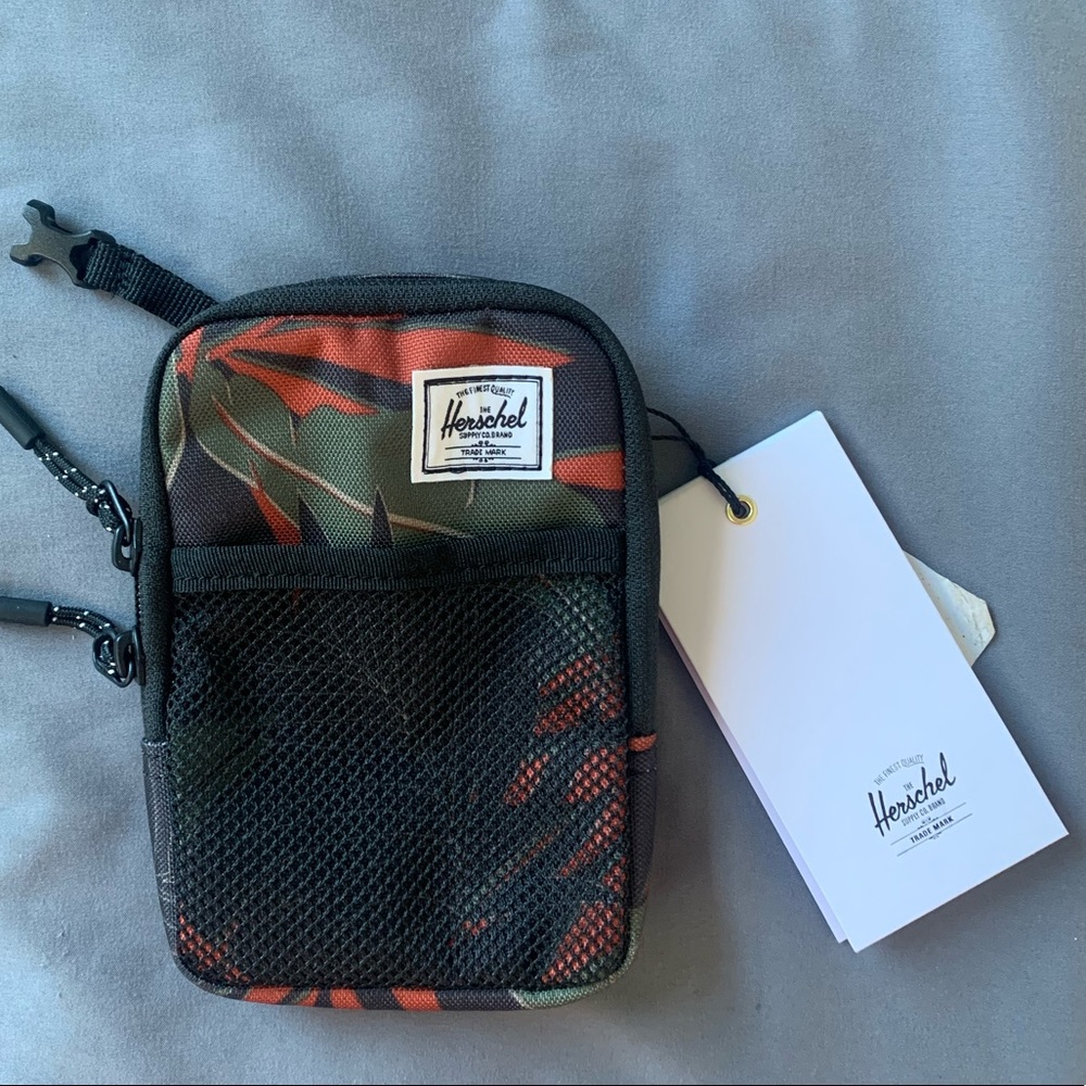 Herschel Araceli Castillo Zip Pouch